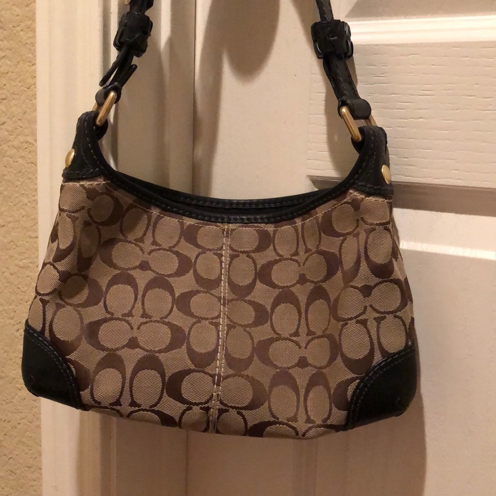 Coach Signature Shoulder Bag - Picture 3 of 7